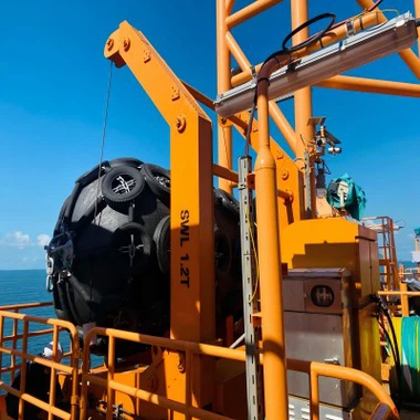 Enflatab Fender Davit